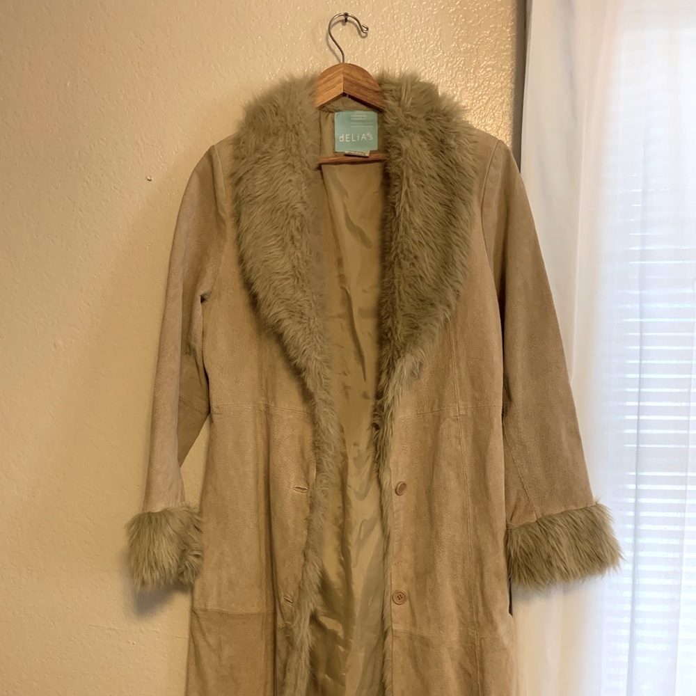 Full-length Delia’s Coat